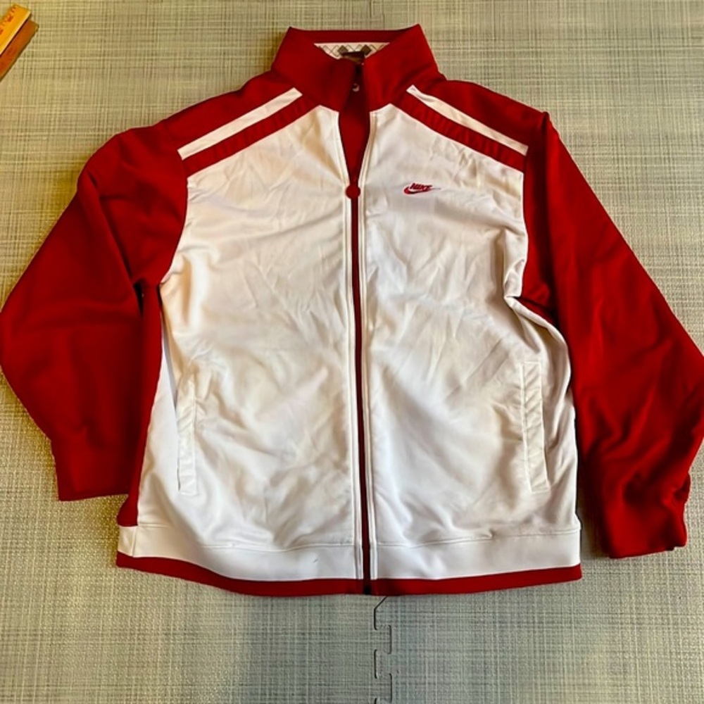 Vintage NIKE long sleeve basketball jacket
